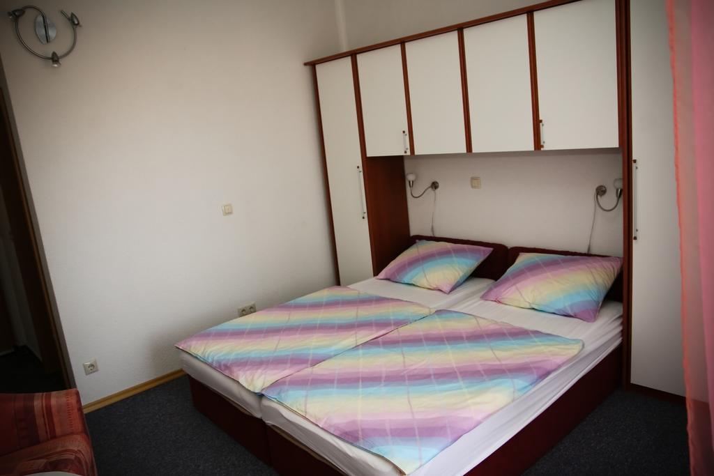 Apartments Katarine Zrinske Водице Экстерьер фото
